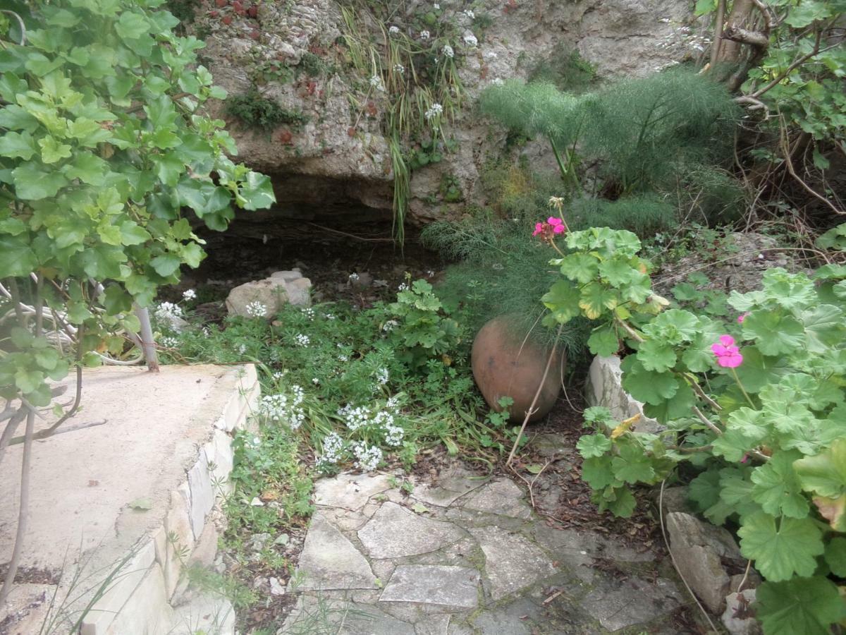 Lantana Stone House Villa Lemona Luaran gambar