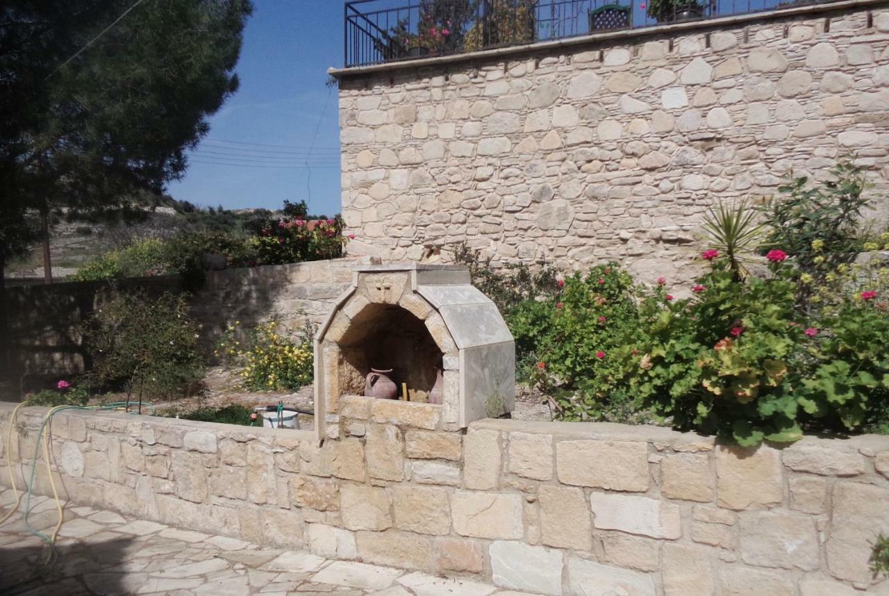 Lantana Stone House Villa Lemona Luaran gambar