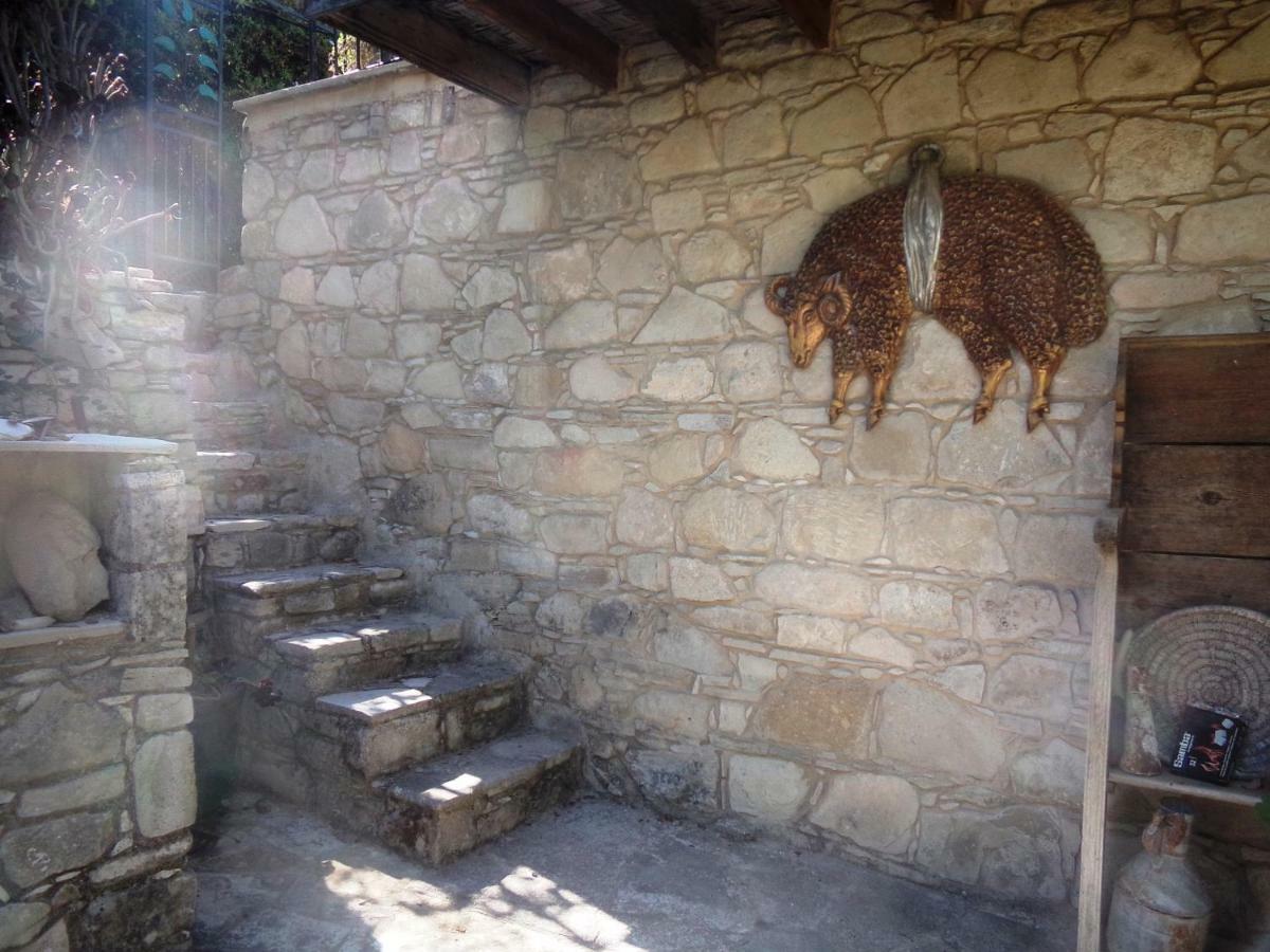 Lantana Stone House Villa Lemona Luaran gambar